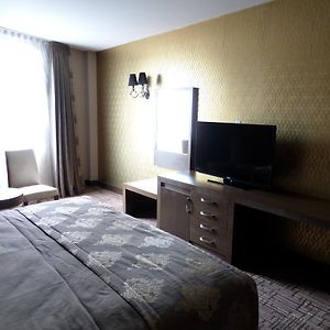 Mirage Hotel & Casino